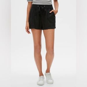 GAP Black Cargo Shorts